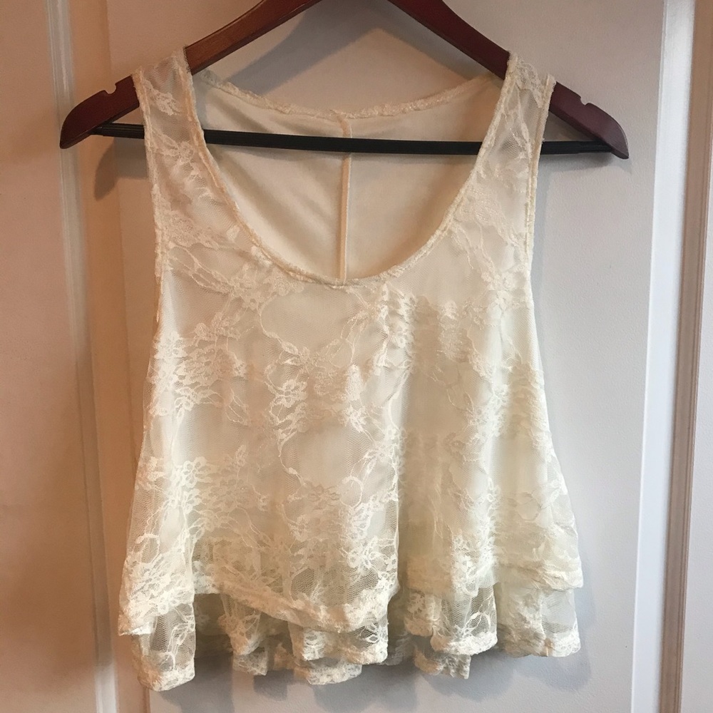 Woman’s NBW lace shirt short no tag, small or XS